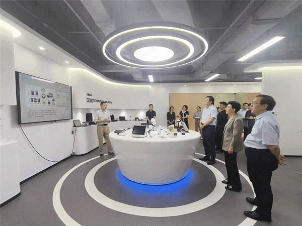 石景山區(qū)人大常委會視察數(shù)字經(jīng)濟工作，漸健醫(yī)療創(chuàng)新成效得到充分肯定